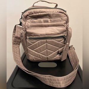 LUG EUC Alpine in Sand Taupe with Wildlife Tonal interior.